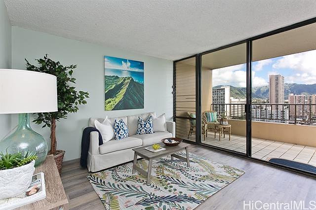 2121 Ala Wai Condo, Honolulu 96815 - Condo/Townhouse For SOLD