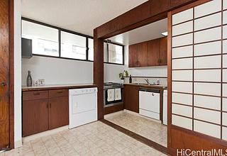 Lynwyd Condo