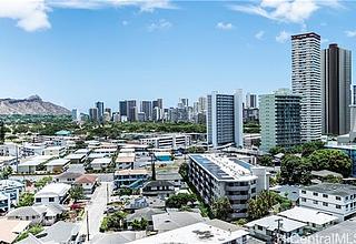 Parkland Gardens Condo