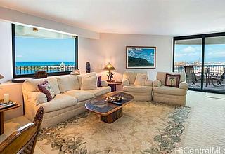 Harbor Court Condo