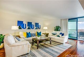 Harbor Court Condo