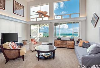 Cliffs At Pohakea Home