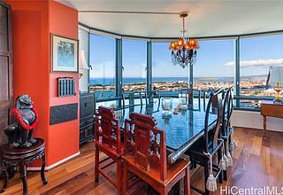 Harbor Court Condo