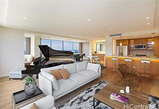 Regency At Kahala Condo
