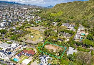 Diamond Head Land