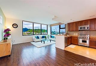 The Pinnacle Honolulu Condo