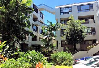 Lynwyd Condo
