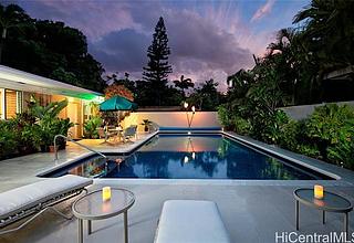 Portlock Home