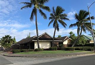 Waialae Golf Course Home