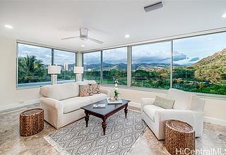 Diamond Head Ambassador B Condo