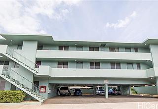 Kapahulu Business