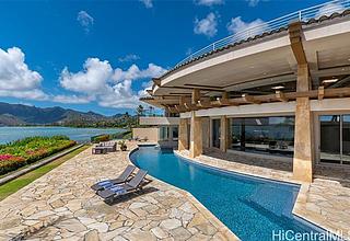 Portlock Home