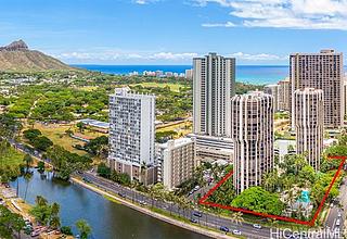 Liliuokalani Gardens Condo