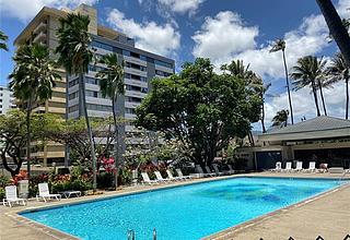 Liliuokalani Gardens Condo