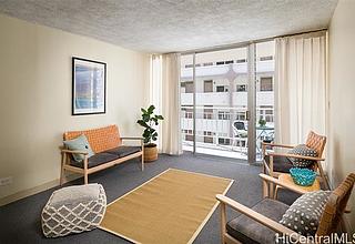 Waikiki Skyliner Condo