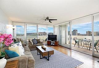 Ala Wai Plaza Skyrise Condo