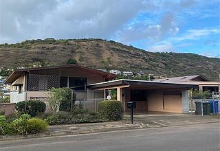 Moanalua Valley Home
