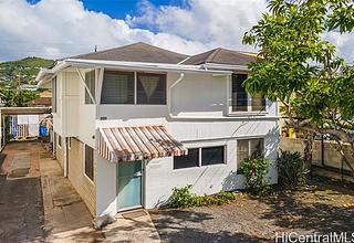 Moiliili Multi-Family