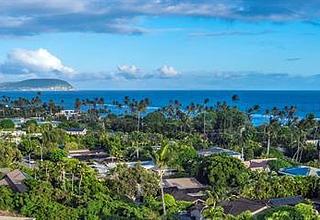 Newly Redesigned Ocean View Home in Diamond Head/Kahala