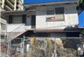Moiliili Multi-Family