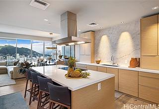 Symphony Honolulu Condo