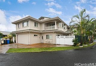 Aiea Home