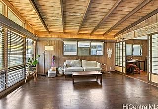 Moanalua Gardens Home