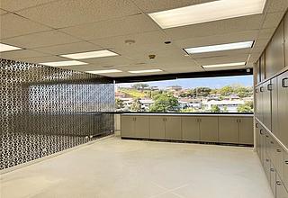 Kaimuki Business Plaza Commercial