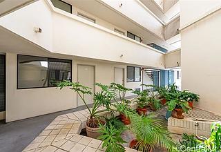 Kulanui Hale Condo