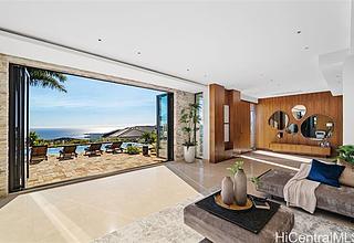 Hawaii Loa Ridge Home