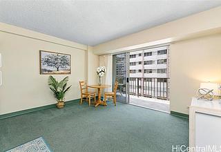 Waikiki Park Hgts Condo