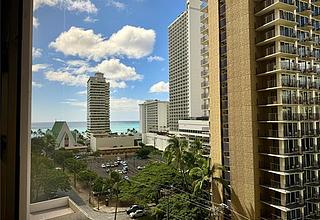 Waikiki Banyan Condo