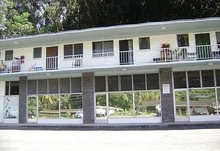 Kalihi Valley Commercial